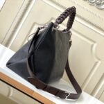 louis vuitton m56073 beaubourg hobo medium handbag