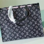 louis vuitton m46154 onthego medium handbag