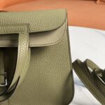 hermès halzan 25 bag grass green