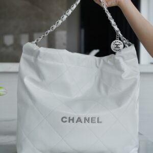 Chanel AS3261 Medium White Shiny Calfskin & Silver-Tone Metal Chanel 22 Handbag