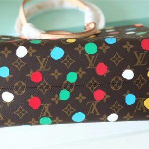 louis vuitton m46379 lv x yk onthego mm