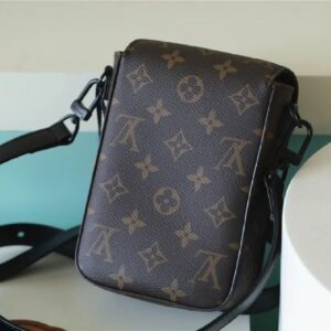 louis vuitton m81522 s-lock vertical wearable