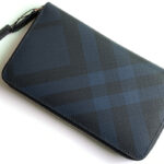 burberry london plaid large zipper bag calfskin wallet